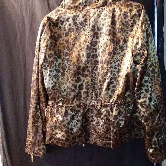 Jacket - Picture 2 of 3